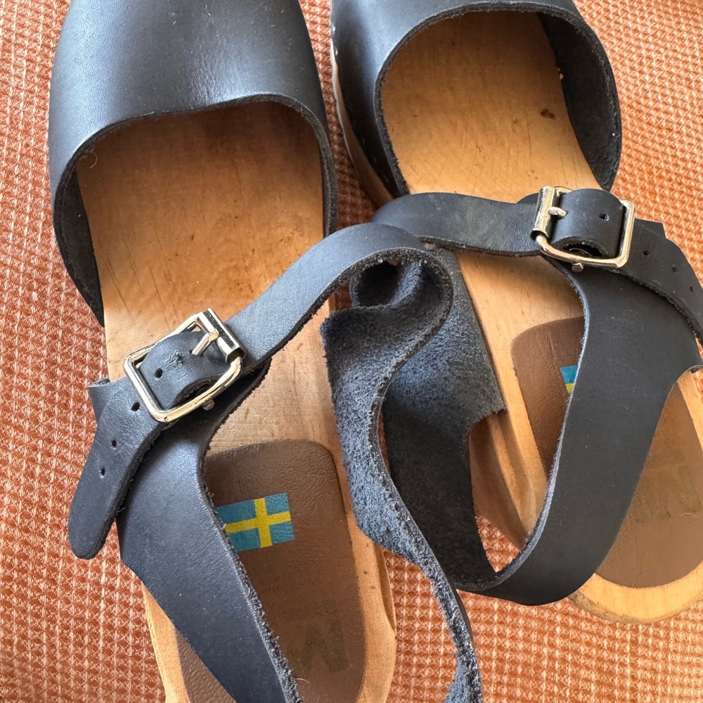 MIA Freja Stylish Navy Leather Clogs with Buckle